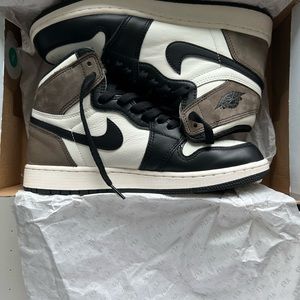 Jordan 1 Mocha